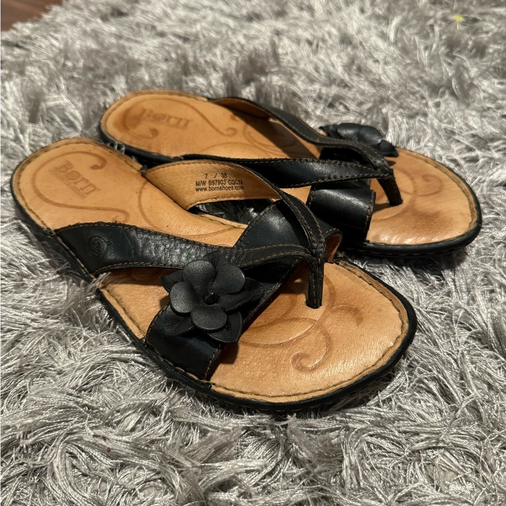 Born Double Strap Leather Sandal Floral Midnight Black Womens Size 7 M